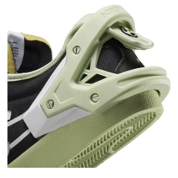 MEN NIKE SNEAKERS… - Picture 6 of 7